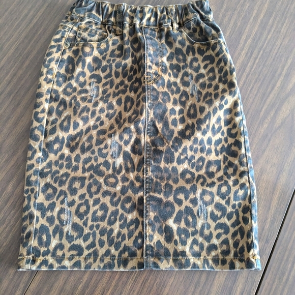 Girls Leopard skirt - Picture 1 of 4